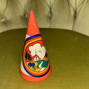 MOORLAND CHELSEA WORKS HUNTLEY COTTAGE SUGAR SIFTER / SHAKER - 5.5” TALL​